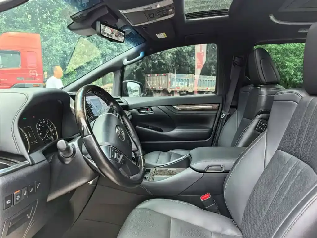 Toyota Vellfire 2022 из CN, фото 7