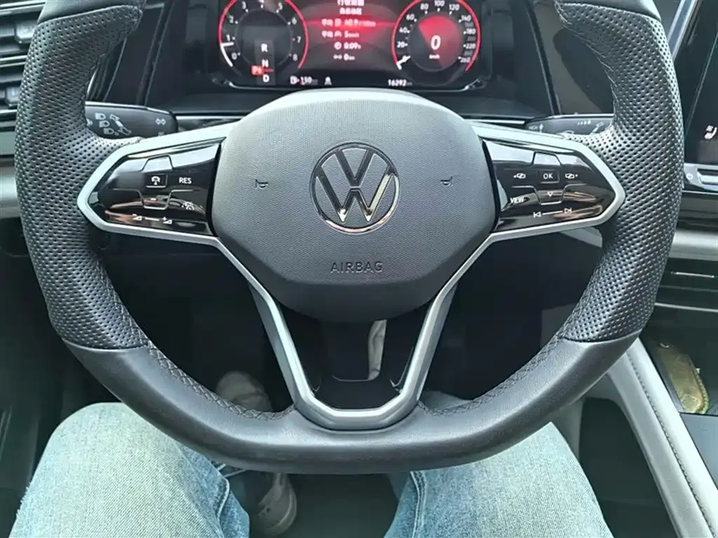 Volkswagen Teramont X 2024 из CN, фото 8