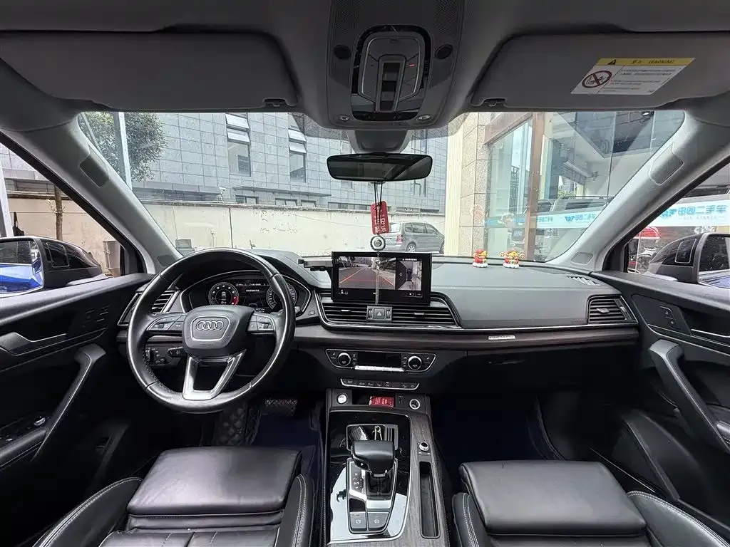 Audi Q5L 2021 из CN, фото 7