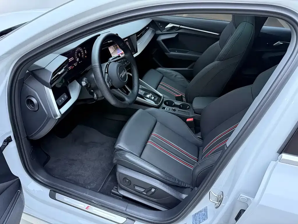 Audi A3 2021 из CN, фото 8