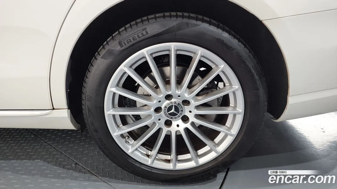 Mercedes-Benz E-Class 2022 из KR, фото 5