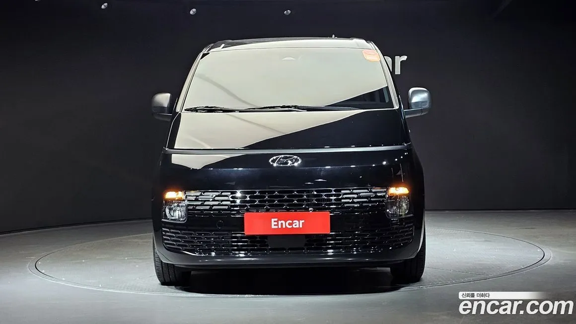 Hyundai Staria — фото 3
