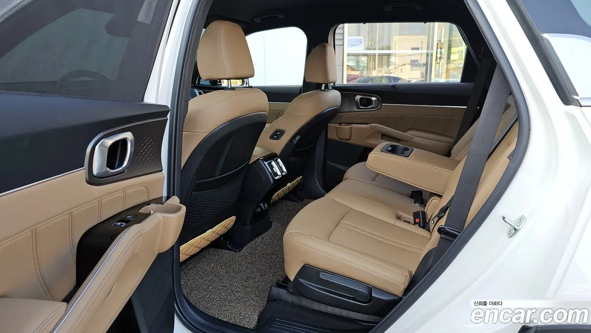 Kia Sorento — фото 10
