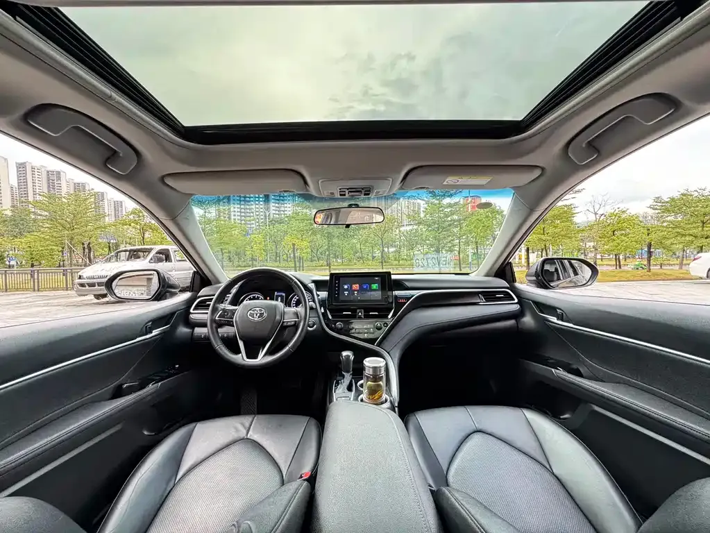 Toyota Camry 2023 из CN, фото 4