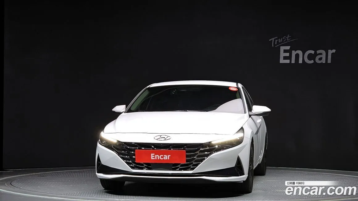 Hyundai AVANTE — фото 3