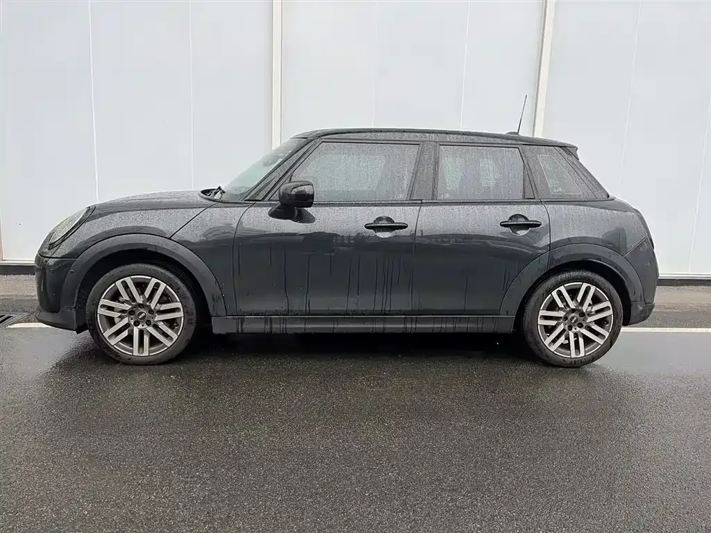 MINI Cooper (3-door) 2025 из CN, фото 2