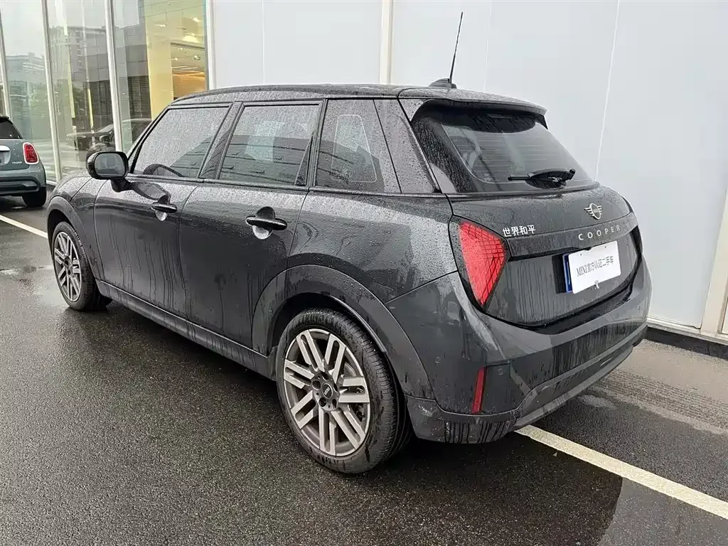 MINI Cooper (3-door) 2025 из CN, фото 3