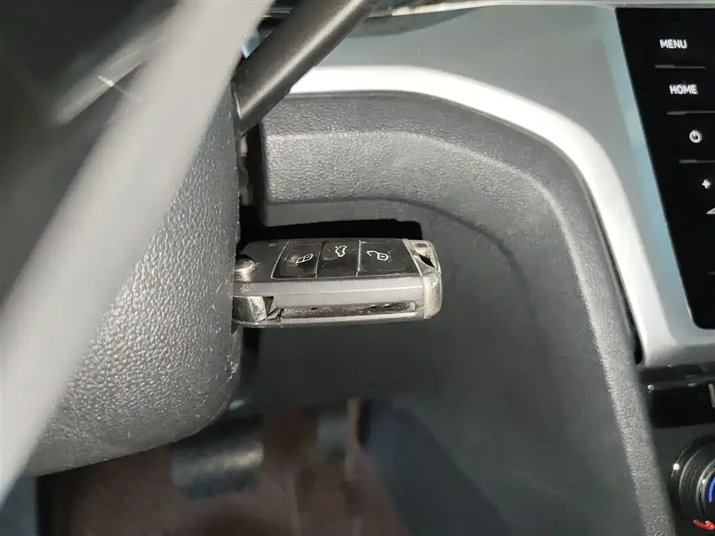 Volkswagen Lamando 2021 из CN, фото 9
