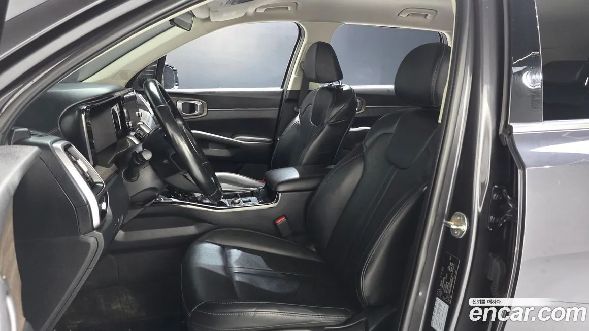 Kia Sorento — фото 10