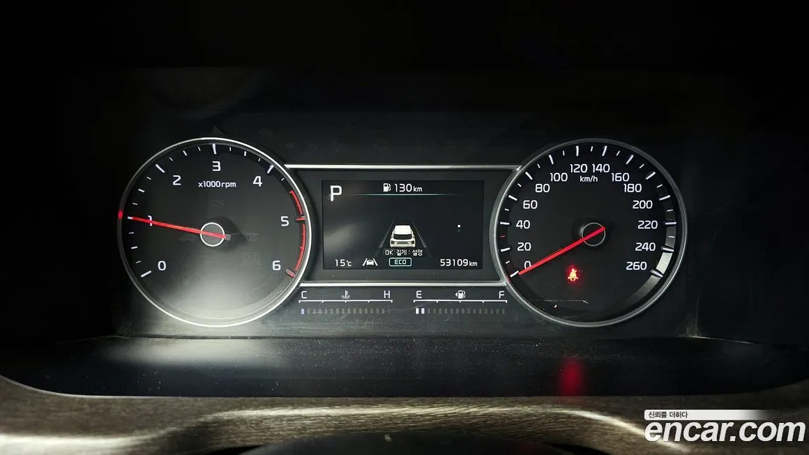 Kia Sorento — фото 8