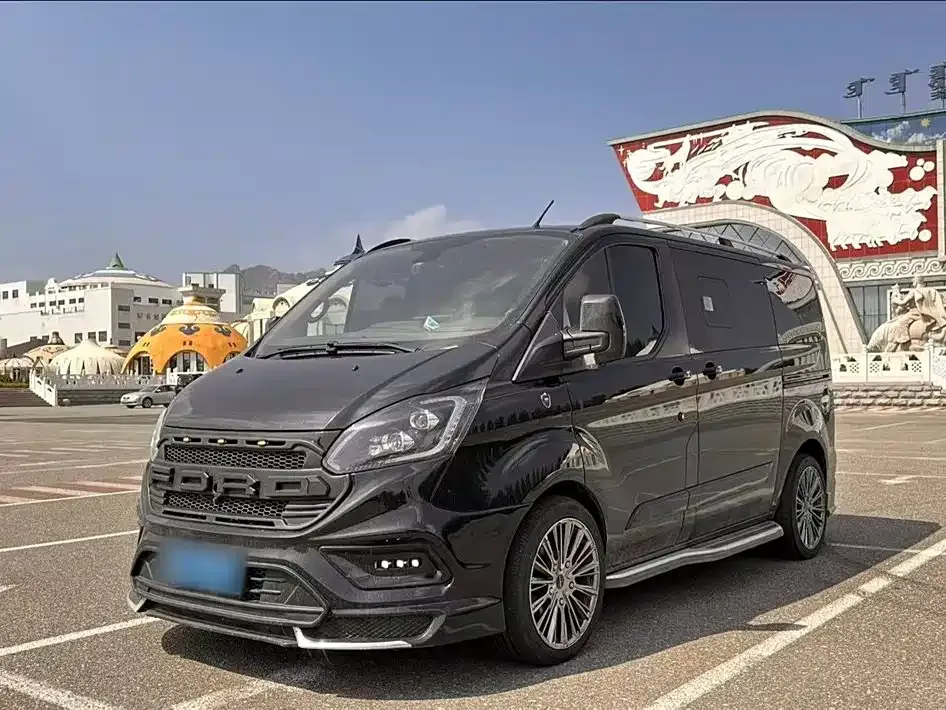 Ford Tourneo 2023 из CN, фото 2
