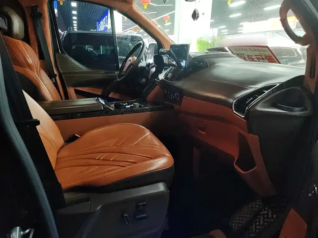Ford Tourneo 2023 из CN, фото 3