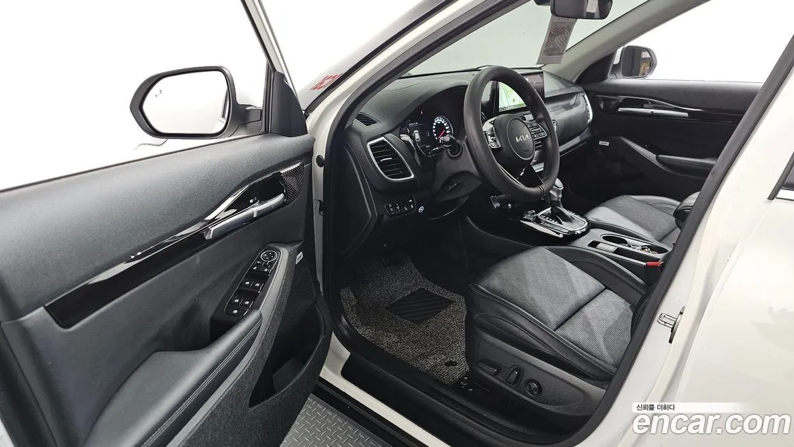 Kia Seltos 2023 из KR, фото 10