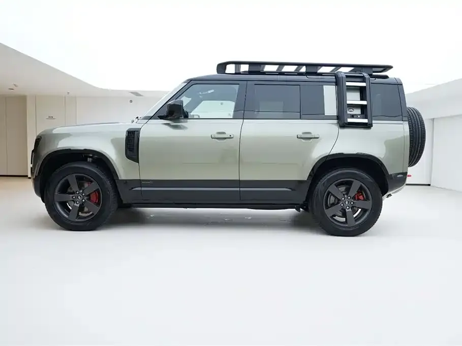 Land Rover Defender 2023 из CN, фото 3
