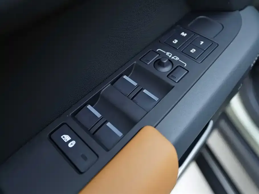 Land Rover Defender 2023 из CN, фото 9