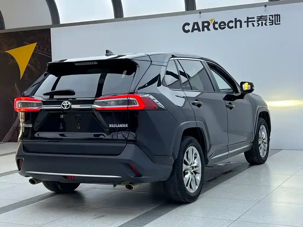 Toyota Wildlander 2022 из CN, фото 4