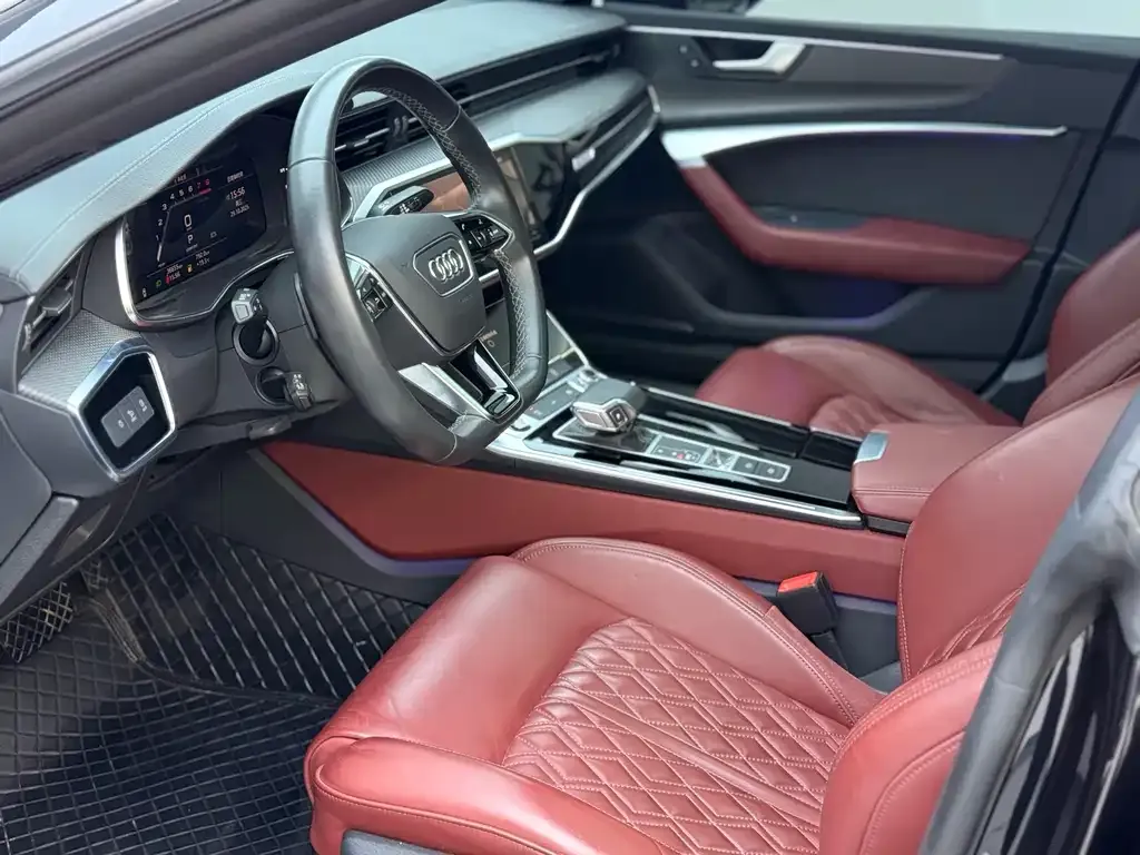 Audi A7L 2022 из CN, фото 10