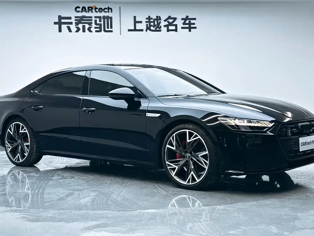 Audi A7L 2022 из CN, фото 2