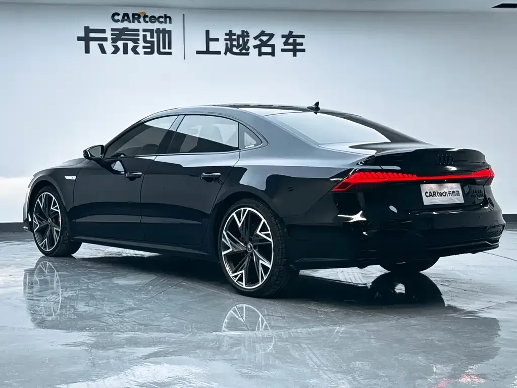 Audi A7L 2022 из CN, фото 7