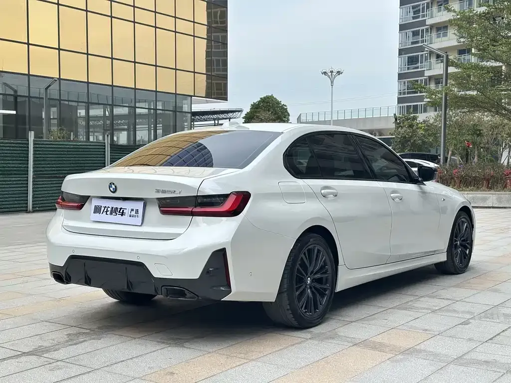 BMW 3 Series 2023 из CN, фото 4