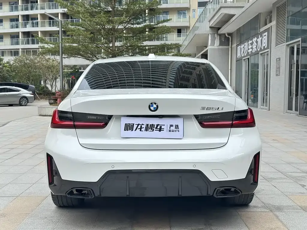 BMW 3 Series 2023 из CN, фото 5