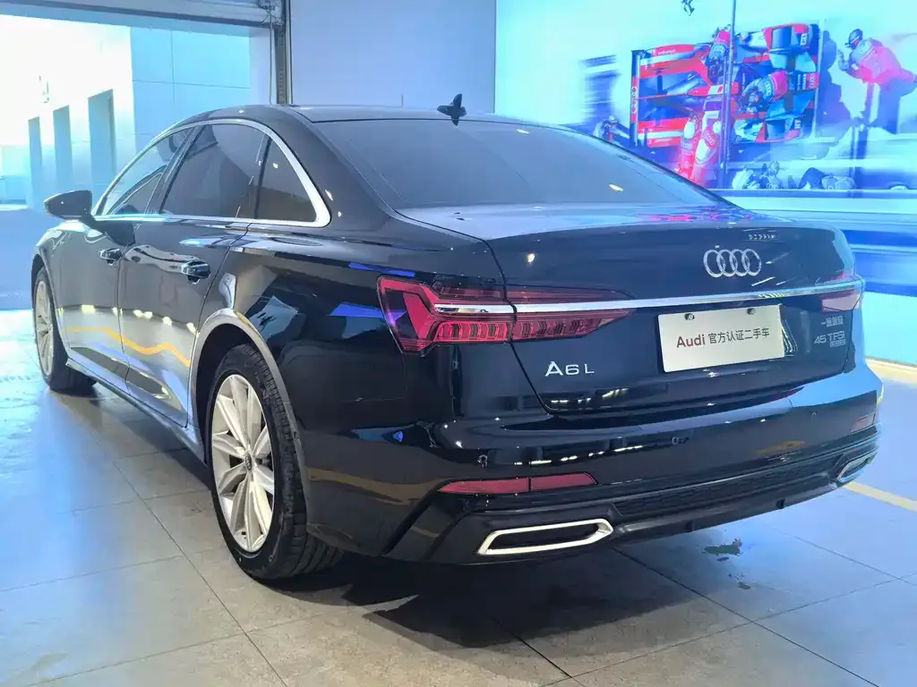 Audi A6L — фото 7