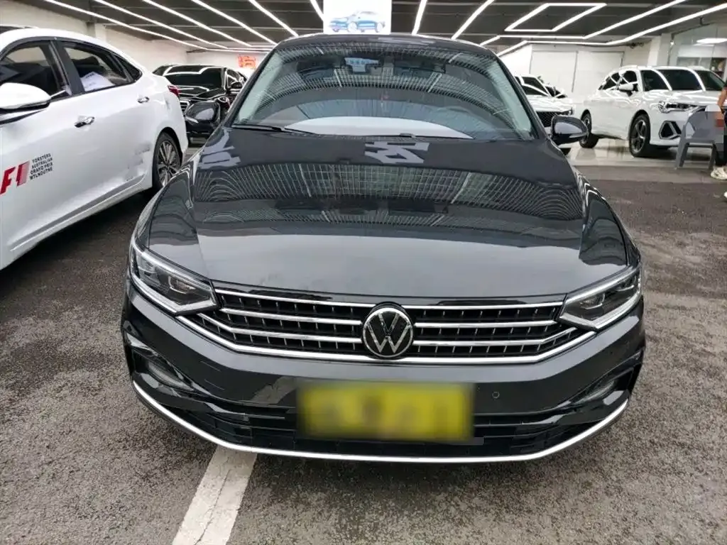 Volkswagen Magotan 2023 из CN, фото 6