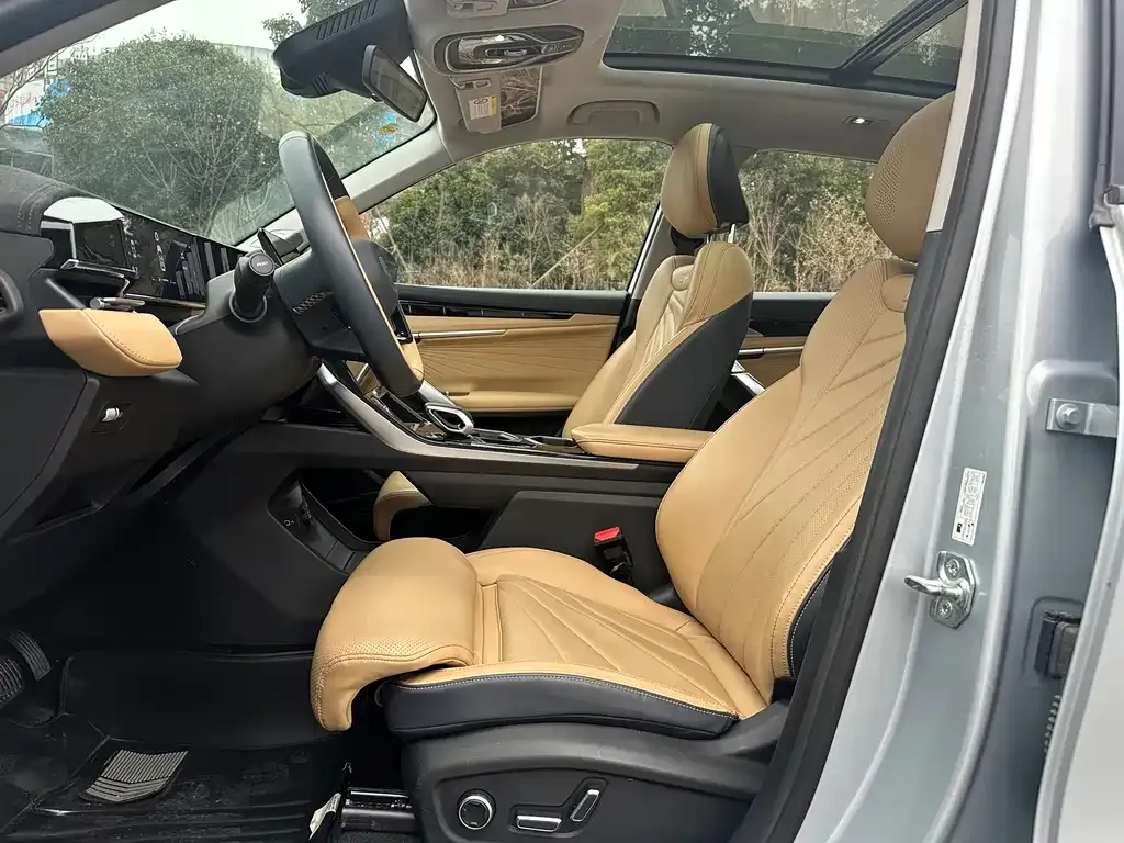 Geely Boyue L 2025 из CN, фото 6