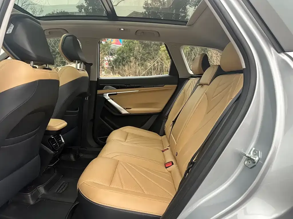Geely Boyue L 2025 из CN, фото 7