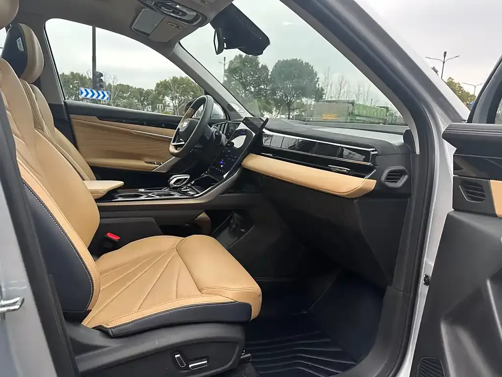 Geely Boyue L 2025 из CN, фото 8