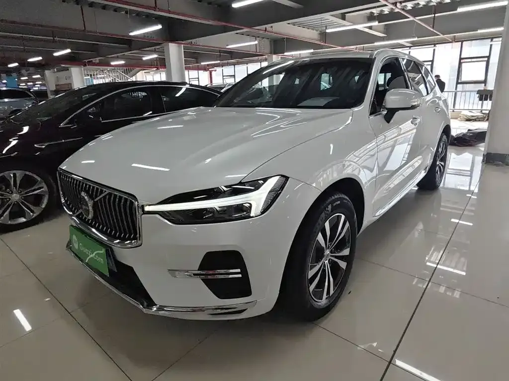 Volvo XC60 2024 из CN, фото 1