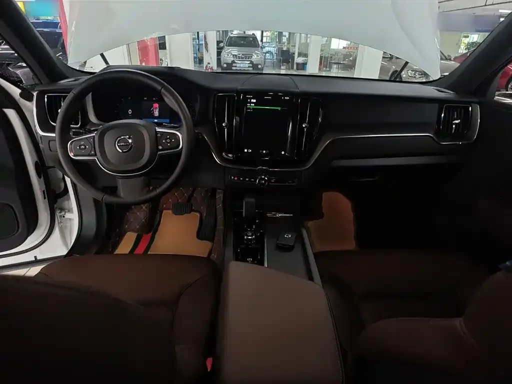 Volvo XC60 2024 из CN, фото 10