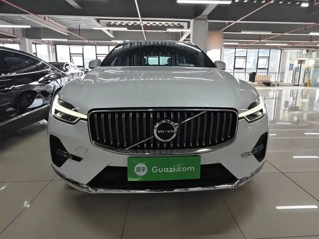 Volvo XC60 2024 из CN, фото 3