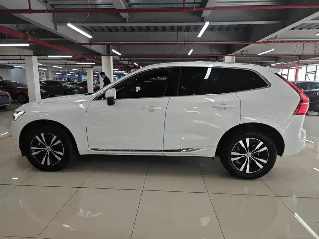 Volvo XC60 2024 из CN, фото 5