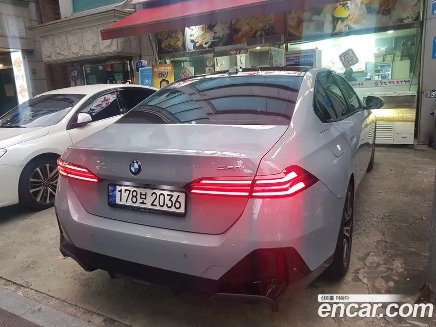 BMW 5-Series 2024 из KR, фото 3