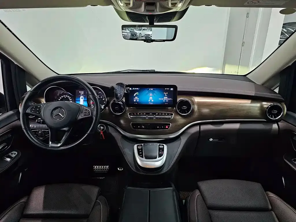 Mercedes-Benz V-Class 2024 из CN, фото 9