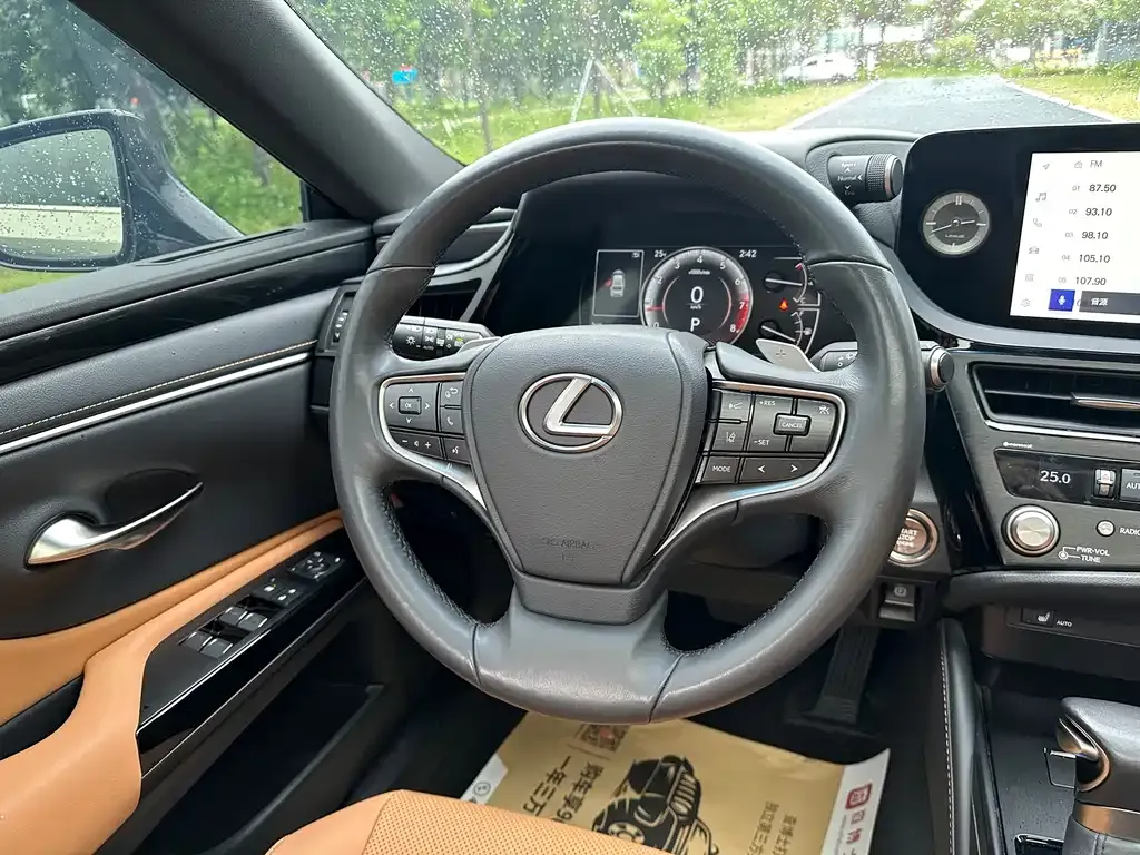 Lexus ES 2023 из CN, фото 10