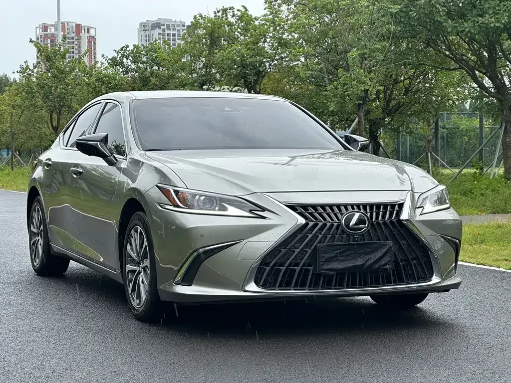 Lexus ES 2023 из CN, фото 3