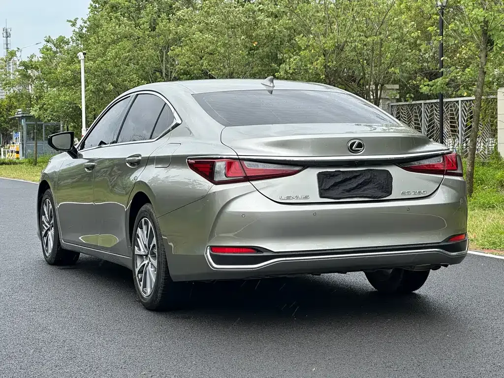 Lexus ES 2023 из CN, фото 4