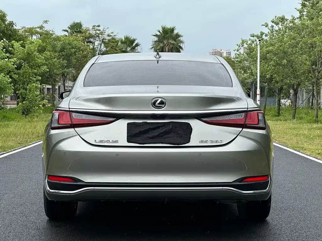 Lexus ES 2023 из CN, фото 5