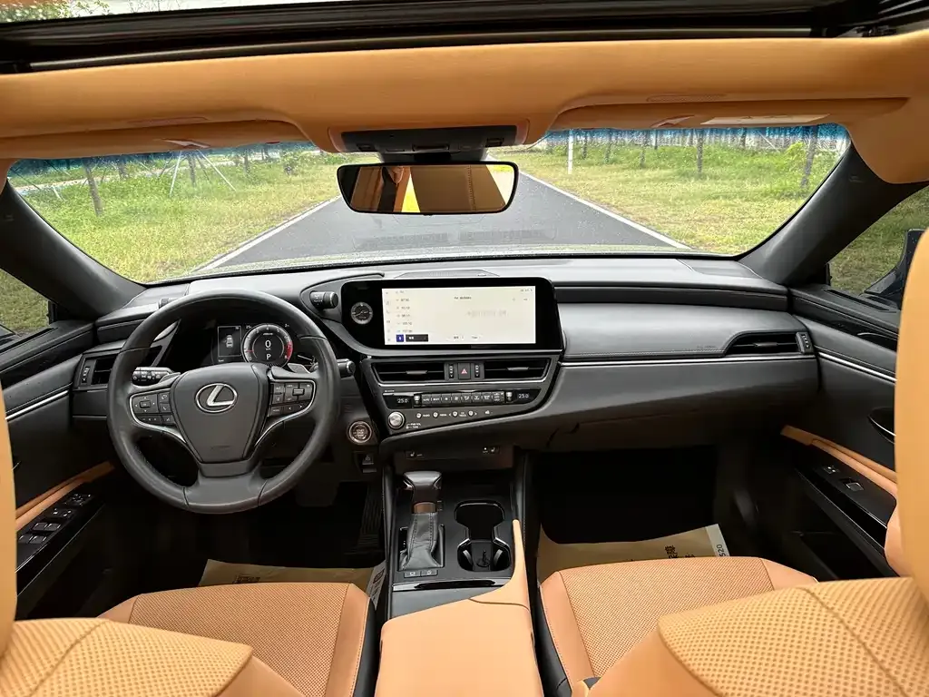 Lexus ES 2023 из CN, фото 9
