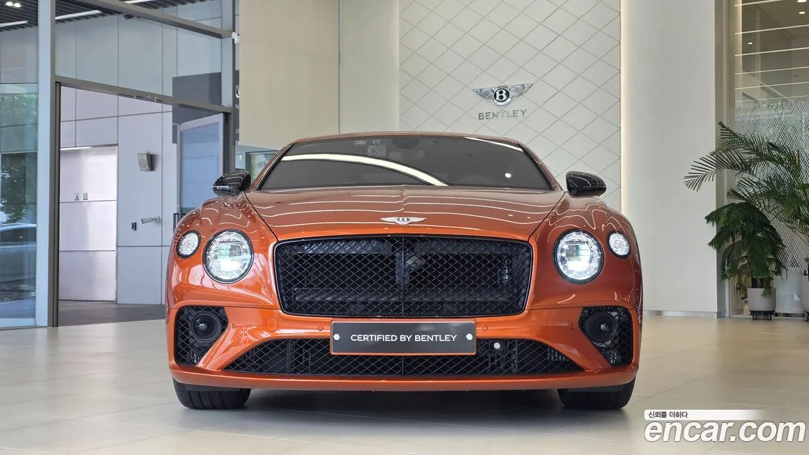 Bentley Continental 2024 из KR, фото 2