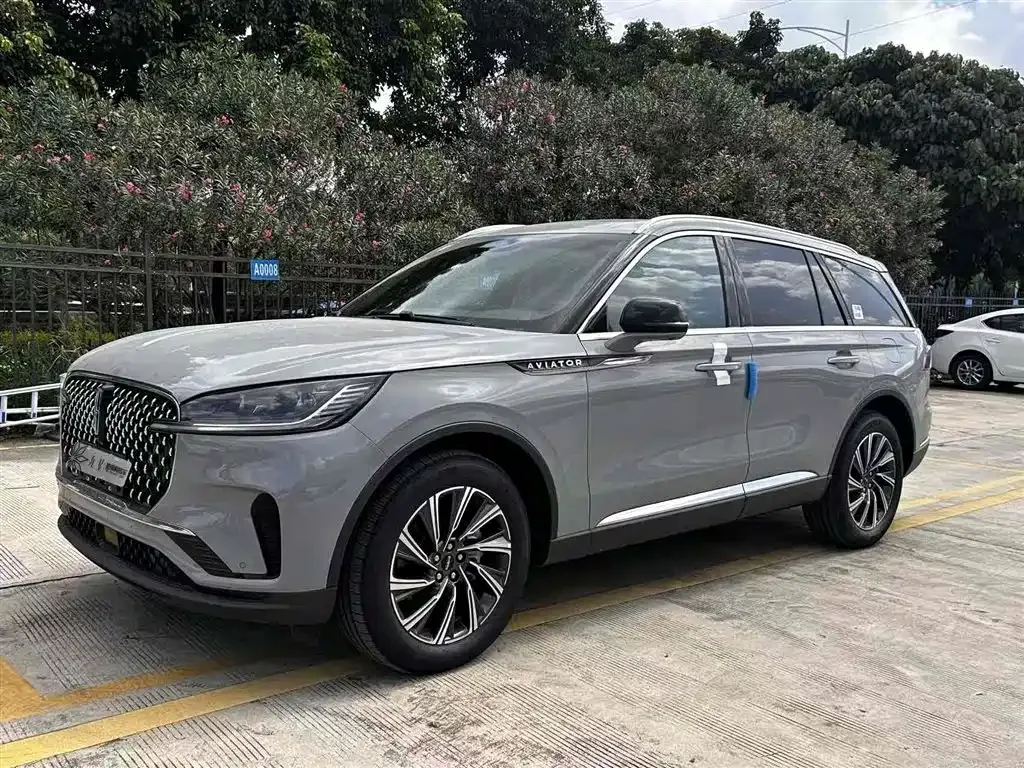 Lincoln Aviator 2025 из CN, фото 1