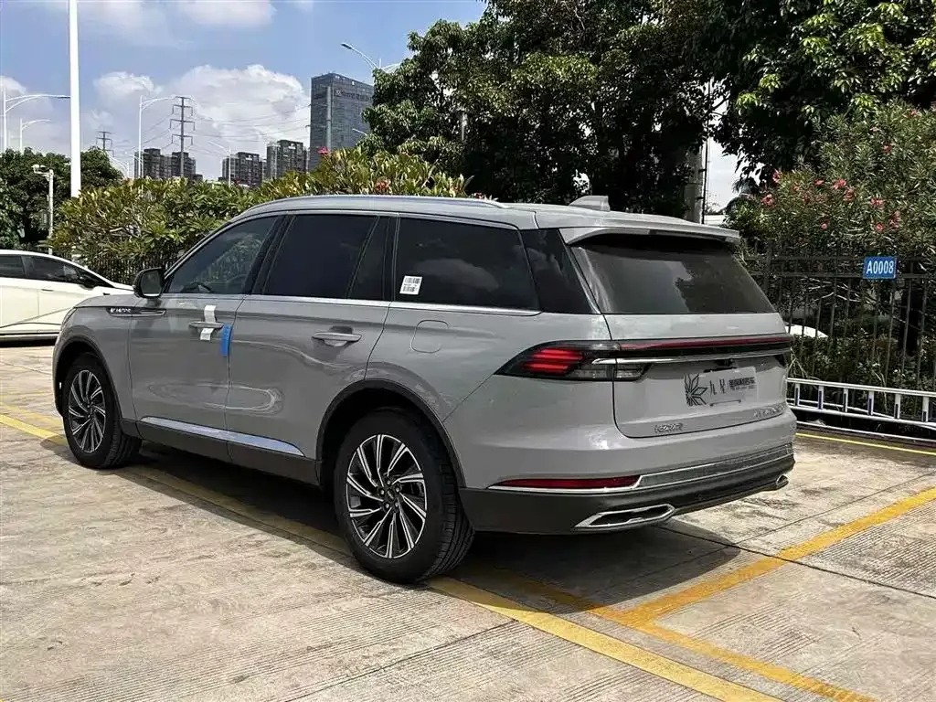 Lincoln Aviator 2025 из CN, фото 3