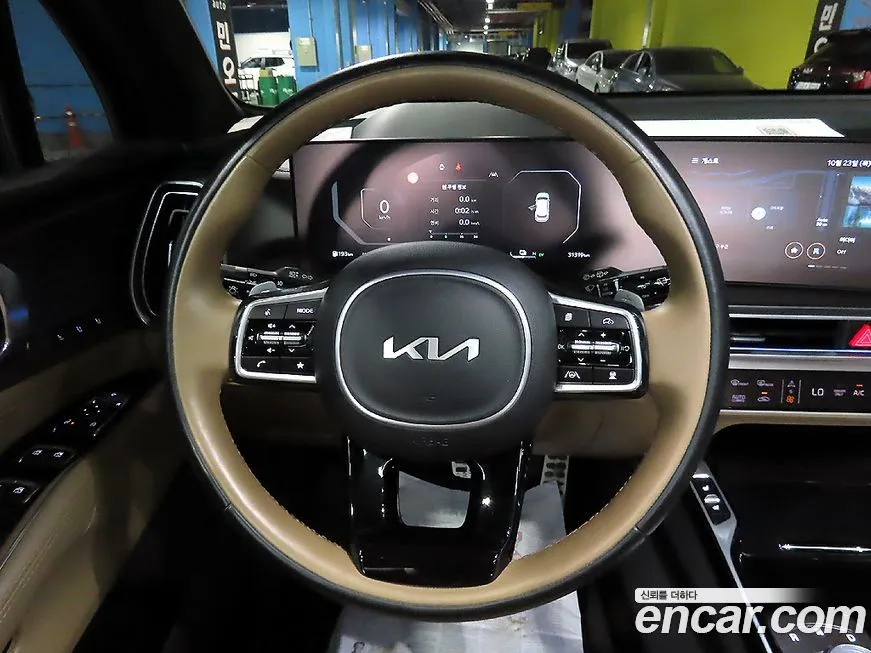 Kia Sorento — фото 7