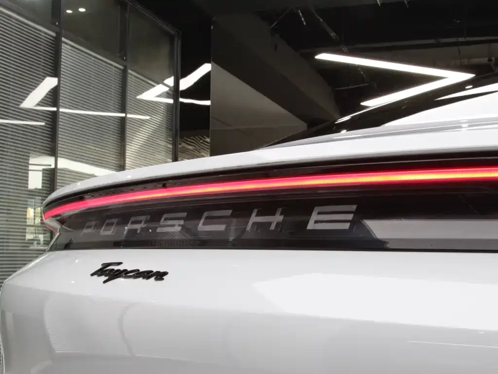 Porsche Taycan 2023 из CN, фото 6