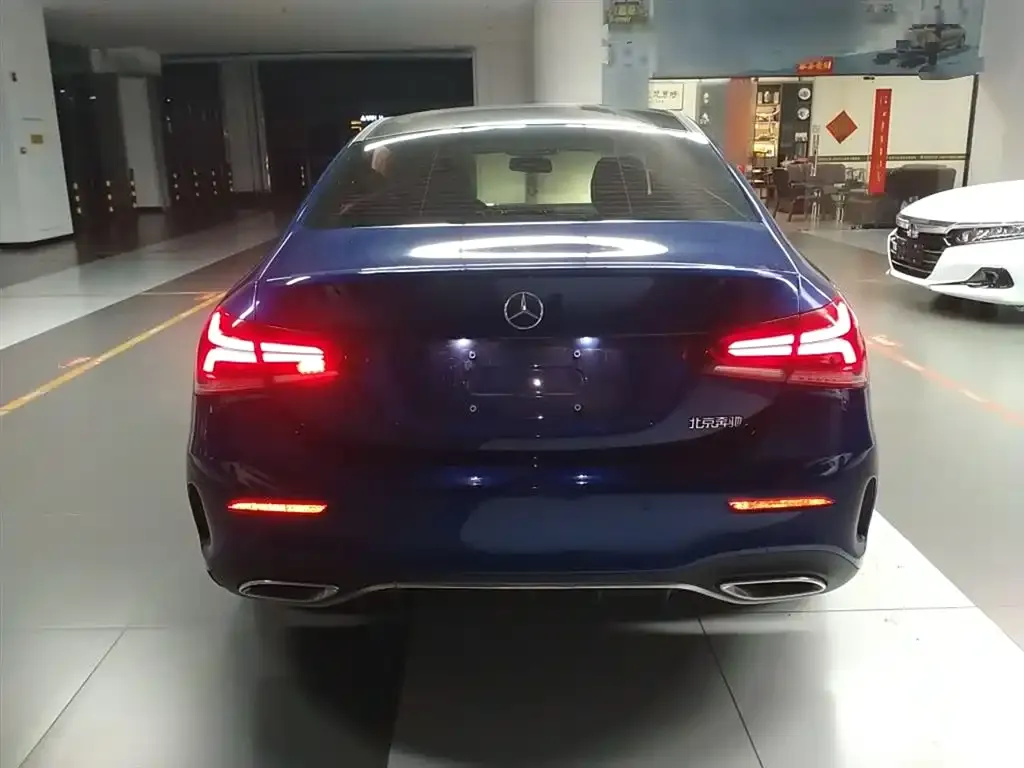 Mercedes-Benz A-Class 2023 из CN, фото 6