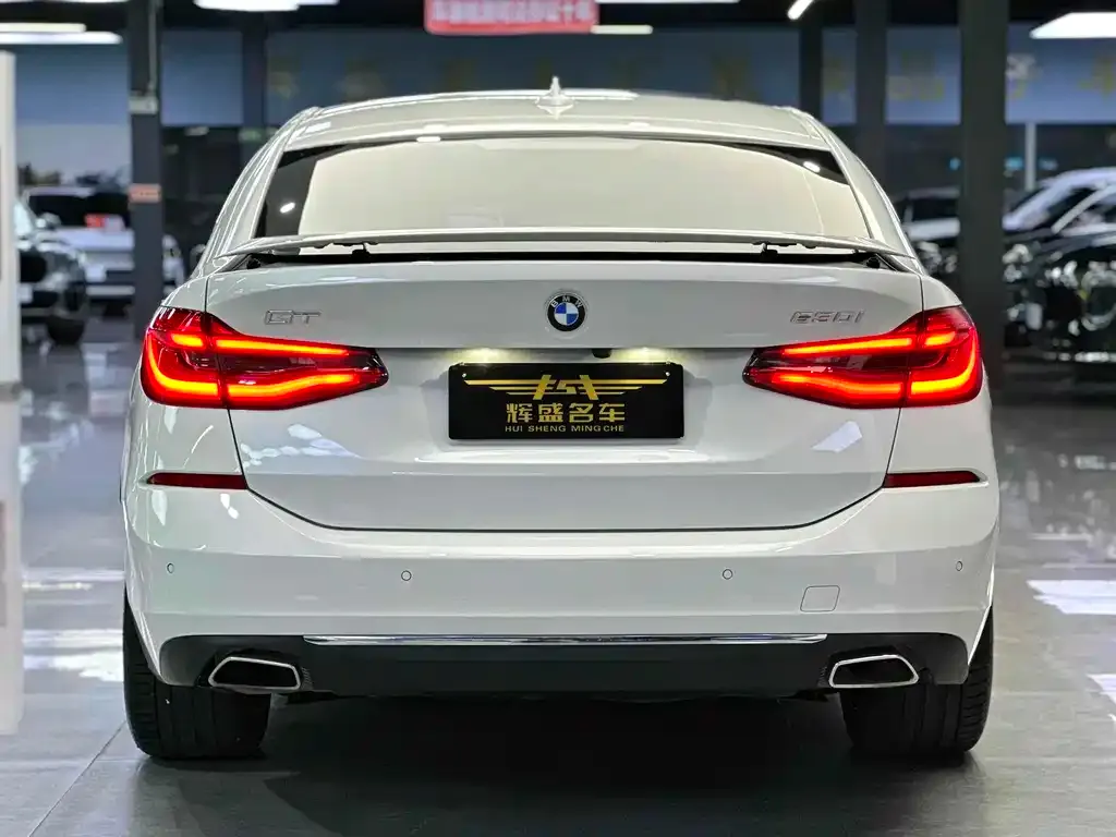 BMW 6 Series GT — фото 10