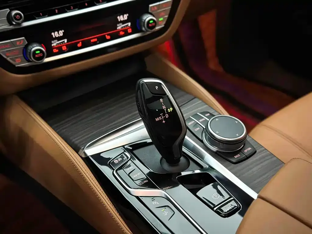 BMW 6 Series GT — фото 4