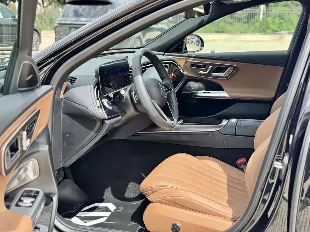 Mercedes-Benz E-Class 2024 из CN, фото 4